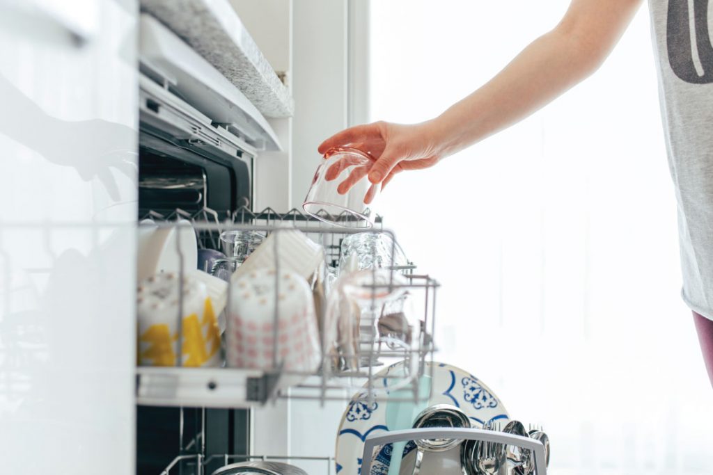 uk-home-improvement-The-Challenges-Of-Buying-A-Dishwasher