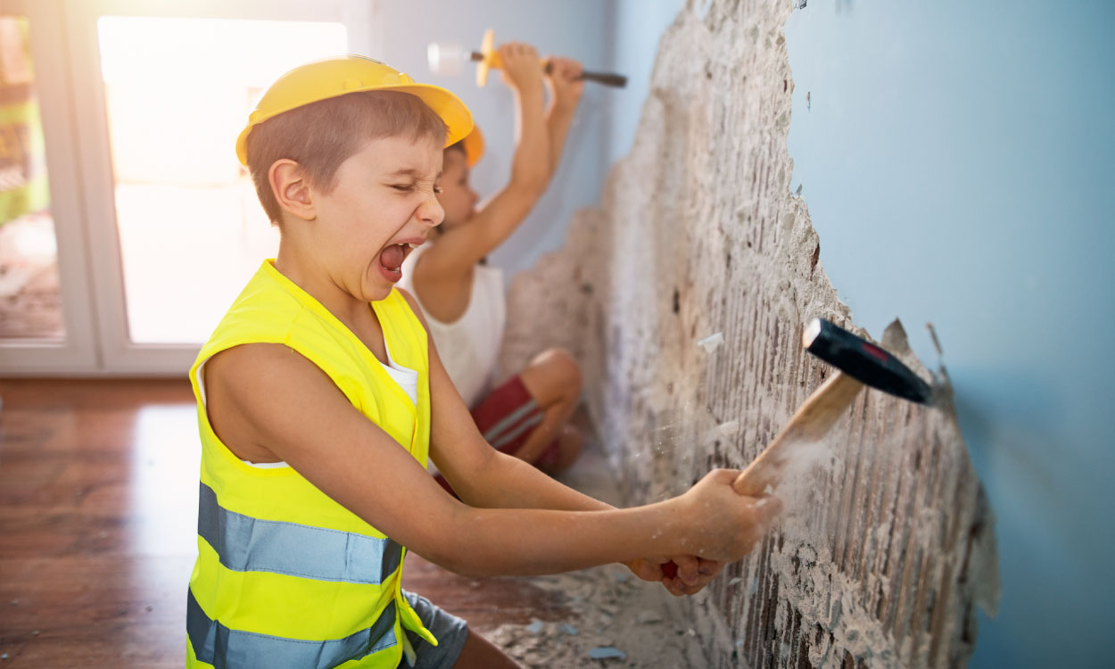 What Causes Blown Plaster | UK Home Improvement