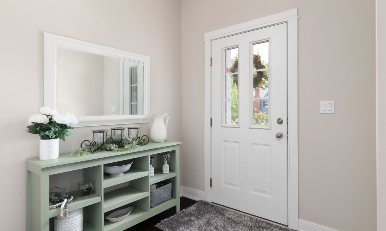 How-To-Choose-A-Console-Table-for-a-Small-Hallway